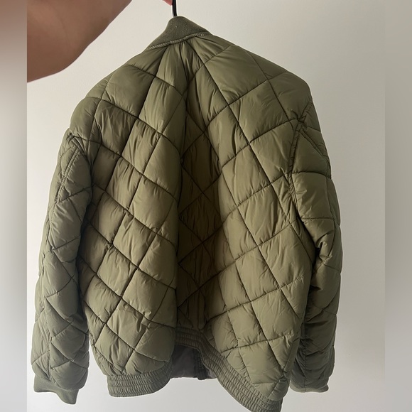 Men's coat size L. Worn a few times in hell past. In perfect conditions. WaterPR - Picture 2 of 4